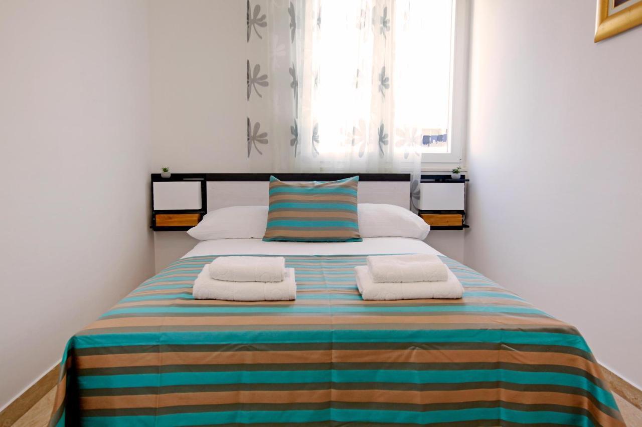Modern 2-Bed Apt, Late Check In Available Split Exteriör bild