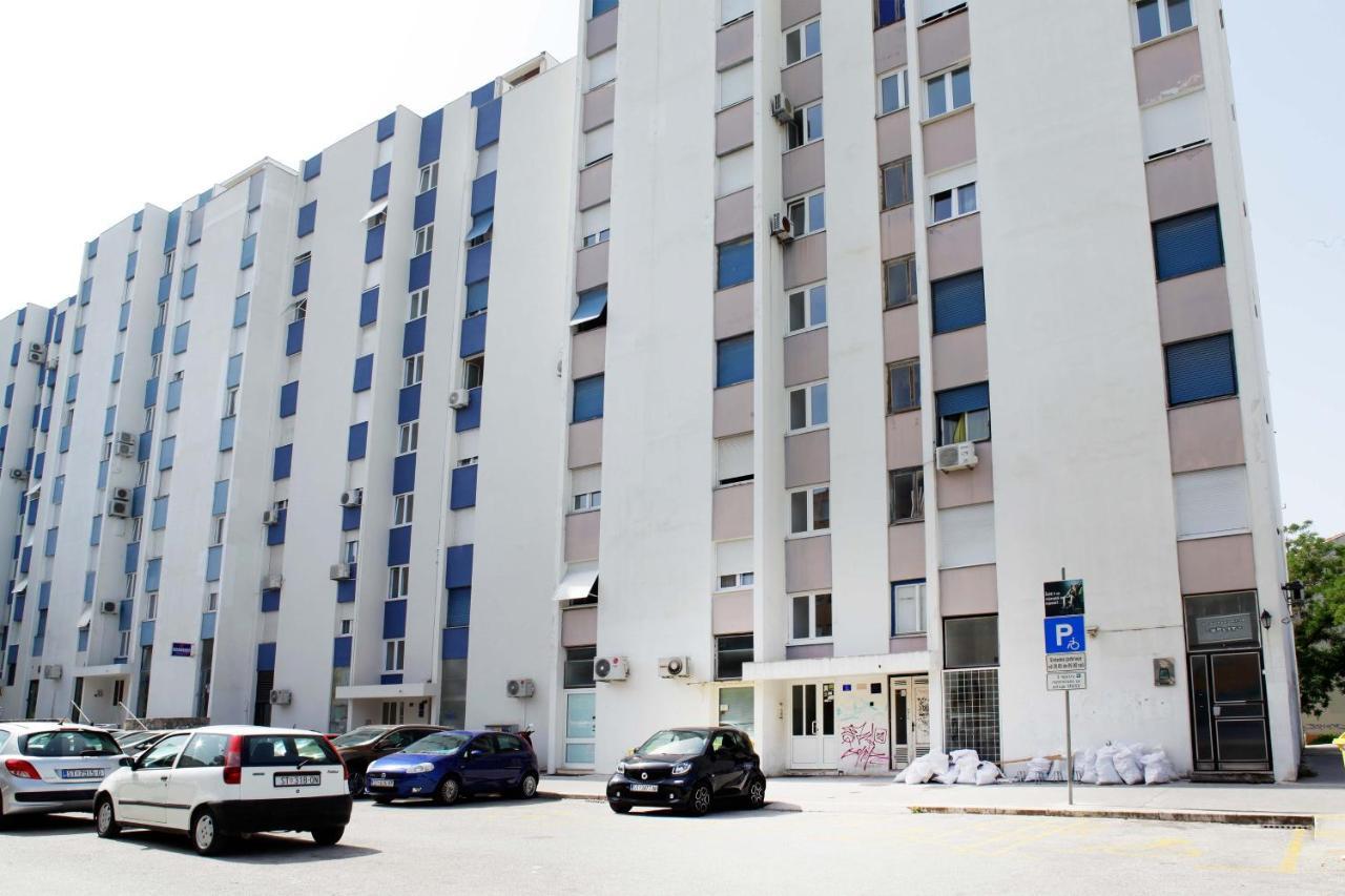 Modern 2-Bed Apt, Late Check In Available Split Exteriör bild