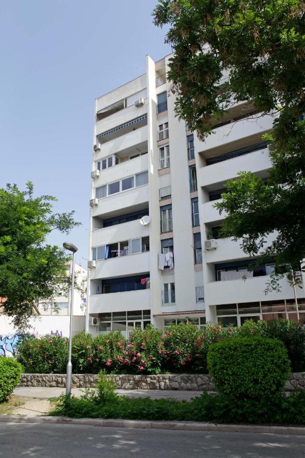 Modern 2-Bed Apt, Late Check In Available Split Exteriör bild